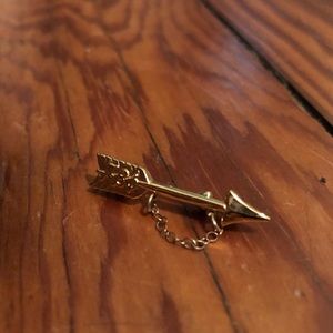 Pi Beta Phi Arrow Badge